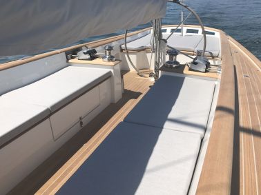 essence 33 exterior 5f